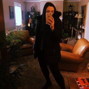 Meet your Posher, Kenzie